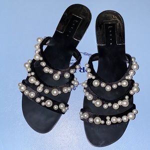 Brand New Leith sandals/slippers